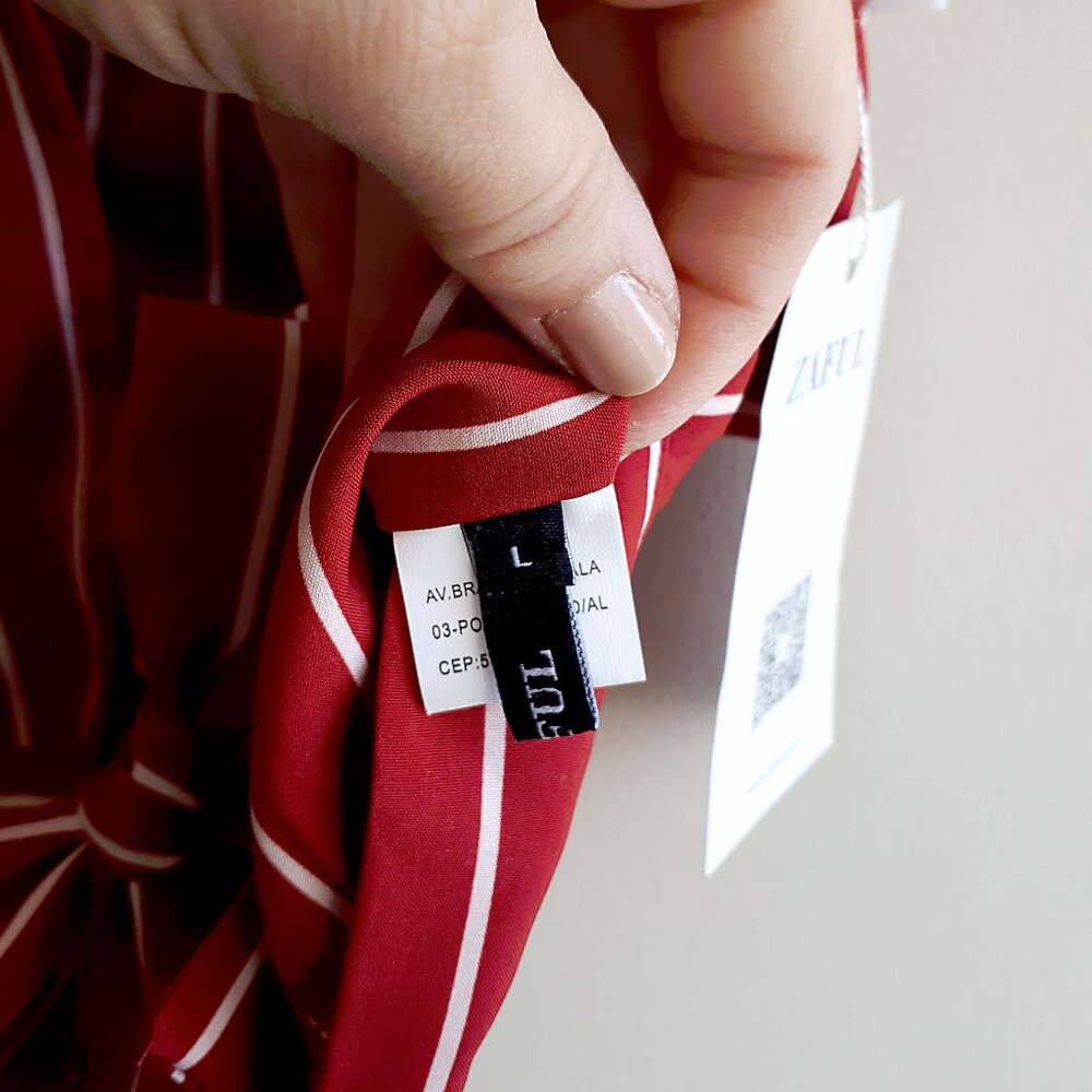ZAFUL Bowknot Pinstripe Cut Out Cropped Tank Top in Red - Picture 7 of 11